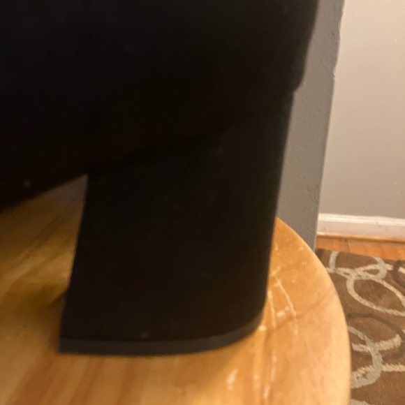 NWT wide calf suede boots - Picture 3 of 8